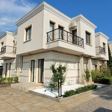 Mar Bella بيت للعطل